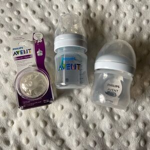 Philips Avent Baby Bottles and Nipples Set